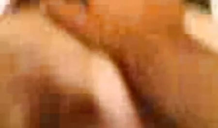 Stacy ચાંદી આશ્ચર્ય બેડરૂમમાં pornohub ઘૂંટણ એક વ્યક્તિ માટે