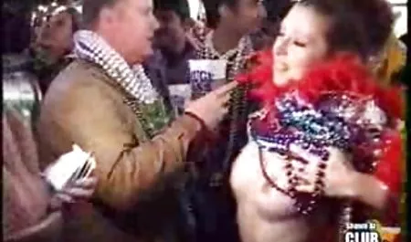 ખૂબસૂરત છોકરી ઘૂંટણ માં પોર્ન stoya ઘૂંટણ માં
