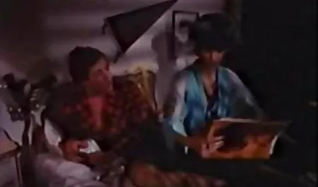 રાશિ ખાનગી પોર્ન ઘૂંટણ માં 01