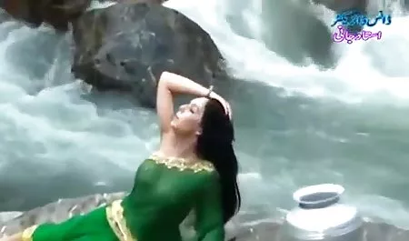 અપરિપક્વ ત્રણ લોકો નુ સમૂહ ચોદન સાથે 2 હોટ Sluts ભારતીય પોર્ન ઘૂંટણ અને વિર્ય નીકાળવુ