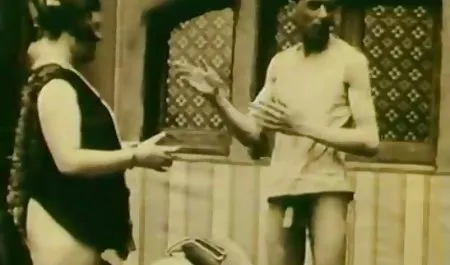 હોટ છોકરી fucked પોર્ન ઘૂંટણ 720